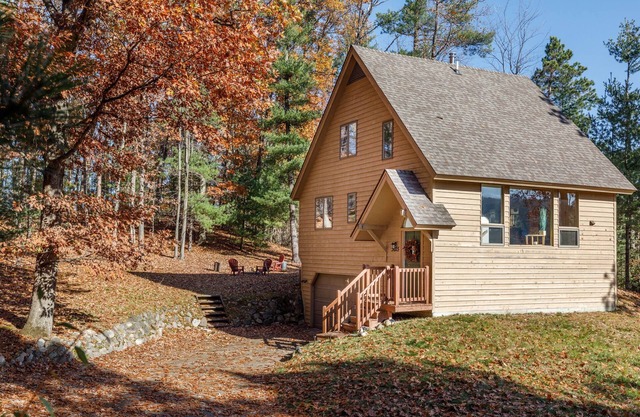 Holiday Hills Escape | Fire Pit | AC | Mt. Holiday |
