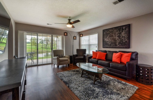 Holiday Hills Lakeview Condo - Pet Friendly