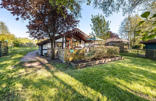 Holiday Home 'Möwe' with Private Terrace, Private Garden and Wi-Fi