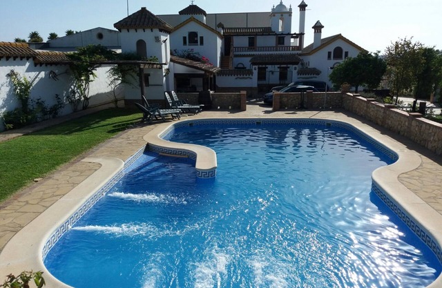Holiday Home ‘La Cazuela’ with Mountain View, Pool, Garden & Terraces