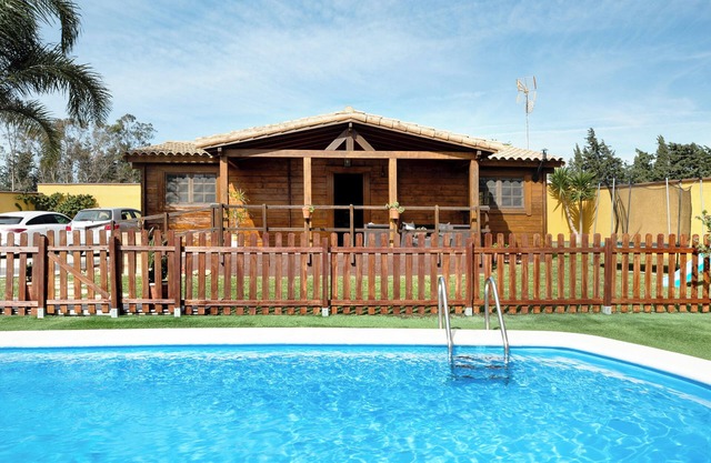 Holiday Home 'La Cabaña' with Pool, Private Garden, and Wi-Fi