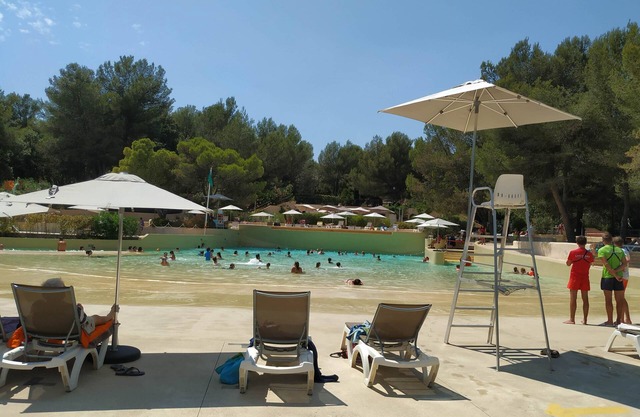 Holiday house in Provence in a golf domain.
