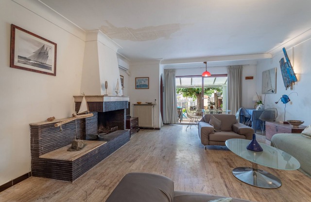 Holiday Home 'Villa De Famille Maragre, Au Calme' with Private Garden, Wi-Fi and Air Conditioning