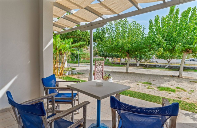 Holiday Home '9 Perasma Kypri Beach' with Private Terrace, Wi-Fi and Air Conditioning