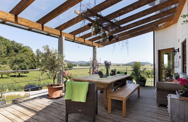 Holiday Home 'Almschlössle' with Mountain View, Private Terrace and Wi-Fi