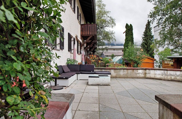 Holiday Home 'Alpina Haus' with Mountain View, Private Terrace and Wi-Fi
