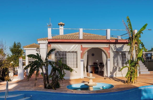 Holiday Home "Anexo de Invitados" with Private Pool & A/C