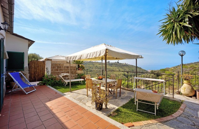 Holiday Home Angolo del Mare with Sea View & Shared Pool
