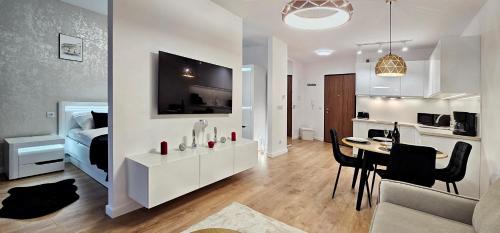 HOLIDAY HOME Baltic Waves Resort A320 balkon, sauna, basen, gym GRATIS