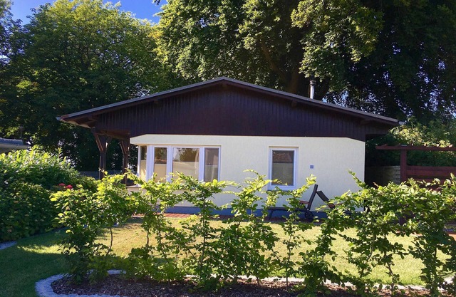 Holiday home Boddenhus - WLAN, 2 bedr., Garden - by the water - holiday house