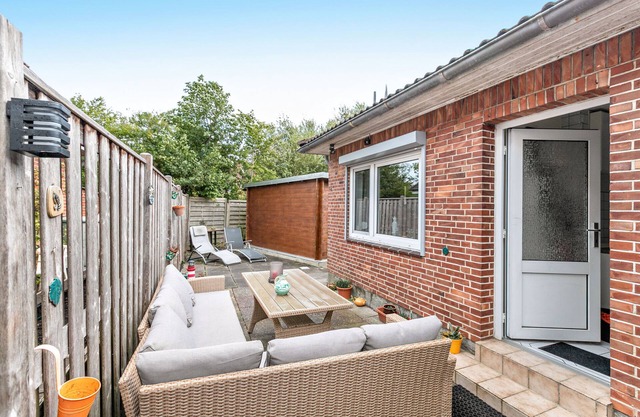 Holiday Home 'Bungalow' with Private Terrace, Private Garden and Wi-Fi