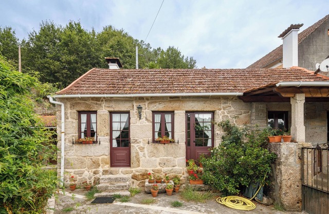Holiday Home 'C Vilamide' with Mountain View, Private Terrace and Wi-Fi