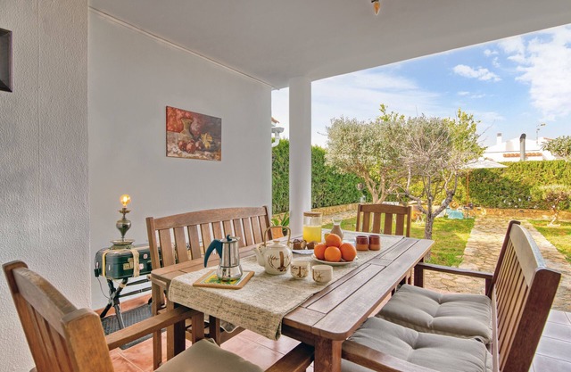 Holiday Home 'Ca Margarita' with Mountain View, Wi-Fi and Air Conditioning