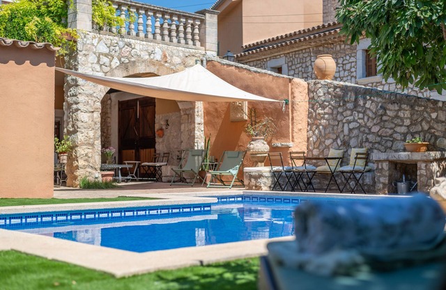 Holiday Home 'Ca'n Blanch' with Private Pool, Private Terrace and Wi-Fi