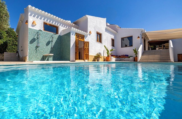 Holiday Home 'Ca Rulleta Jávea' with Mountain View, Wi-Fi and Air Conditioning