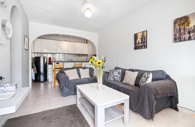 Holiday Home 'Casa Alta' with Sea View, Shared Pool and Wi-Fi