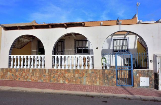 Holiday Home "Casa Butcher" with Mountain View, Terraces & Wi-Fi