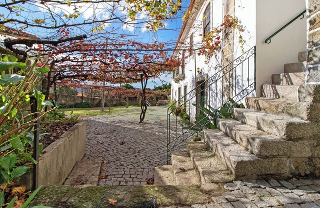Holiday Home 'Casa Do Adro Do Soajo' with Mountain View, Wi-Fi and Air Conditioning