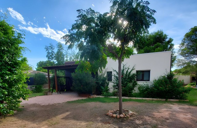 Holiday Home 'Casa En Sierra Calderona' with Mountain View, Wi-Fi and Air Conditioning