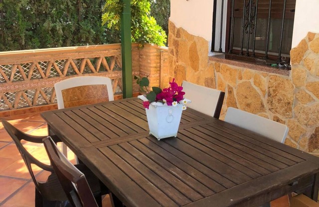 Holiday Home 'Casa Marquesa' with Private Pool, Wi-Fi and Air Conditioning
