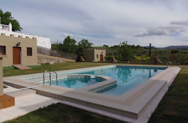 Holiday Home Casa José Romero with Mountain View, Pool & Wi-Fi