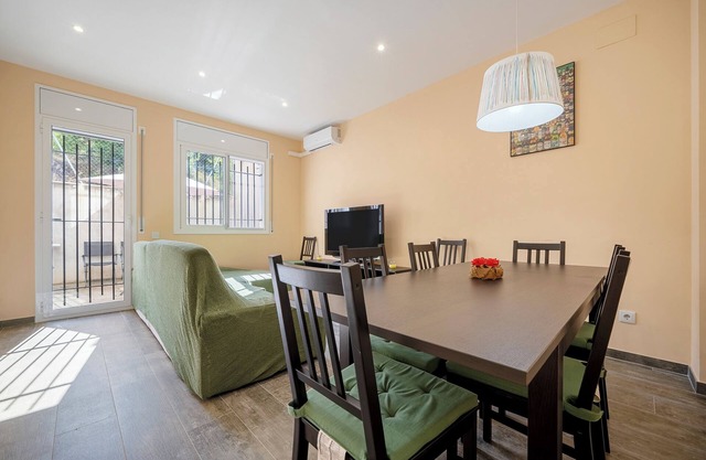 Holiday Home 'Casa Lluma' with Mountain View, Wi-Fi and Air Conditioning