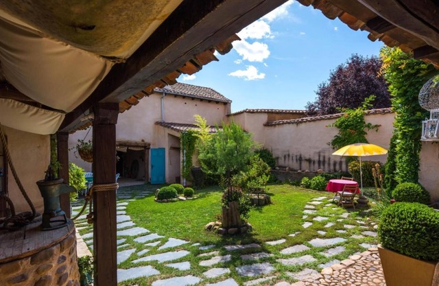 Holiday Home 'Casa Rural La Cepedana' with Private Terrace, Private Garden and Wi-Fi
