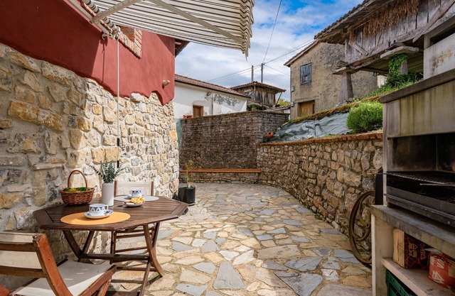 Holiday Home 'Casa Rural Adrimar' with Mountain View, Wi-Fi and Air Conditioning