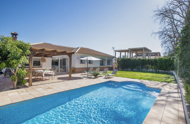 Holiday Home 'Cerezo - Chalet Lujo' with Mountain View - Ideal for families