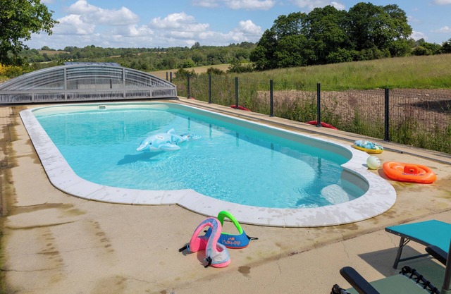 Holiday Home 'Corps de Ferme au Calme' with Garden