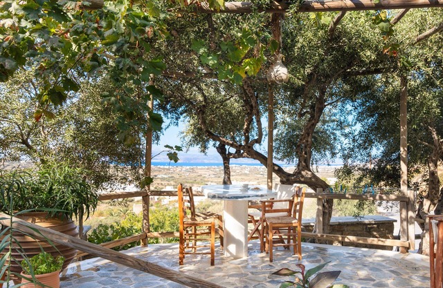 Holiday Home 'Elysium' with Sea View, Wi-Fi and Air Conditioning