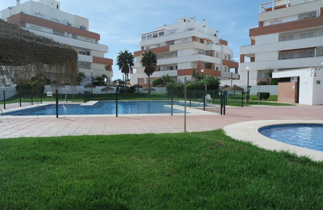 Holiday home for 2 people: Playa Serena beach 6min walk, golf course 9 min.n