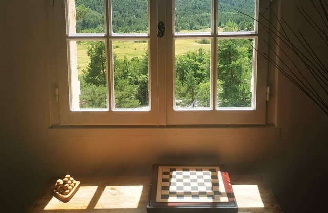 Holiday Home 'Gite Des Restanques' with Mountain View, Private Terrace and Wi-Fi