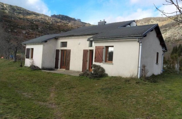 Holiday Home 'Gîte Le Suquet' with Mountain View and Private Terrace