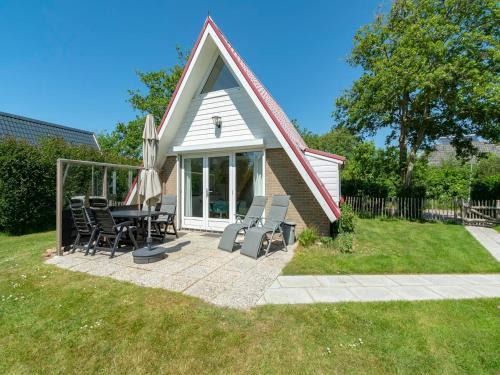 Holiday Home Groote Keeten near Beach