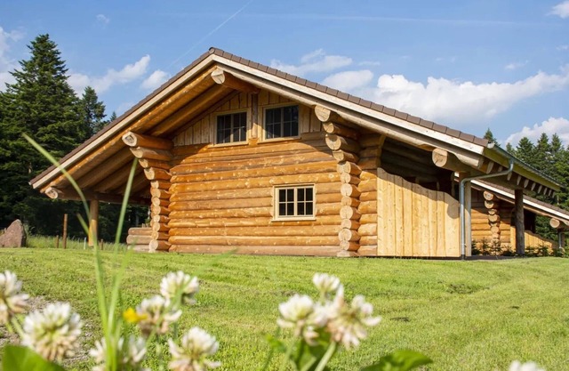 Holiday Home 'Hofblick' with Private Terrace, Private Garden and Wi-Fi
