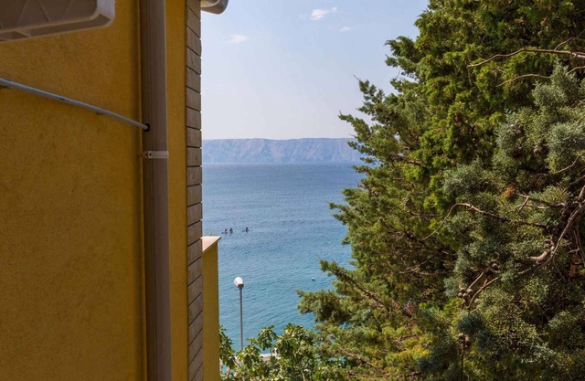 Holiday home with the pool and with 6 bedrooms