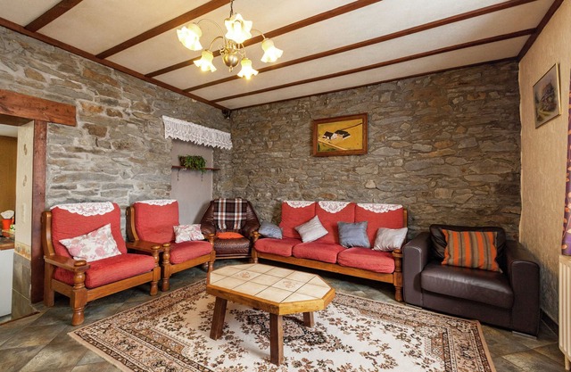 Holiday home in Bastogne with garden