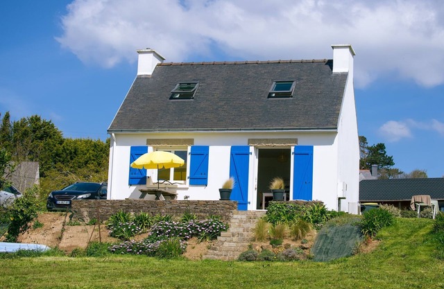 Holiday Home in Brittany with Sea Views