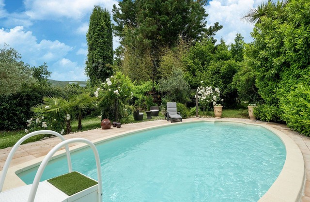 Holiday Home in Laroque with Private Pool
