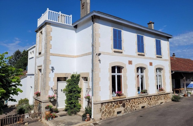 Holiday Home in Limousin near Forest
