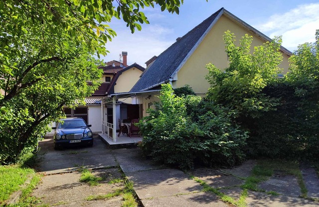 Holiday home in popular holiday area with terrace