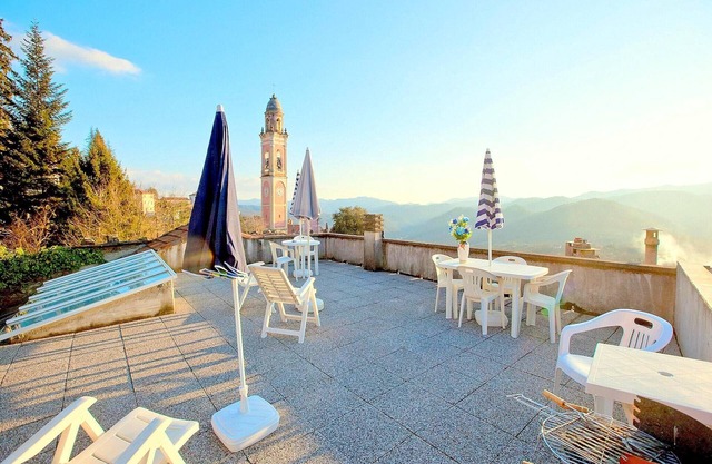Holiday Home in Sesta Godano near Nature Reserve