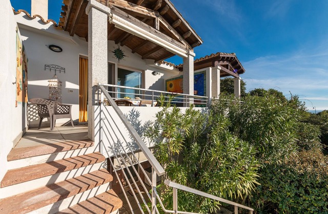 Holiday Home 'Casa Ricale' with Sea View, Wi-Fi and Air Conditioning