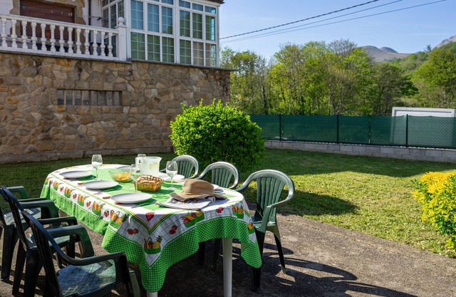 Holiday Home "La Buhardilla de Solavega" with Mountain View, Private Terrace & Wi-Fi
