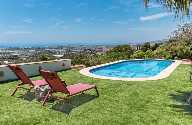 Holiday Home 'La Haima' with Sea View, Wi-Fi and Air Conditioning