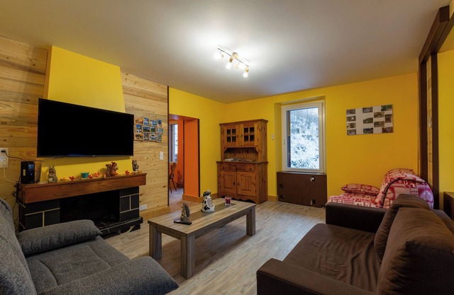 Holiday Home 'Le Bouquetin' with Mountain View, Private Terrace and Balcony