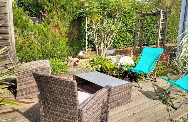 Holiday Home 'Léa' with Shared Terrace, Shared Garden and Wi-Fi