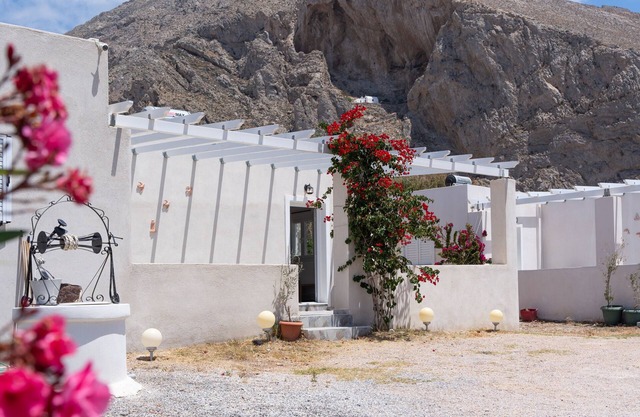 Holiday Home 'Leivadaros Apartments 2' with Mountain View, Wi-Fi and Air Conditioning