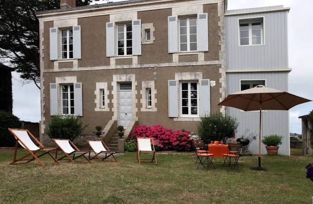 Holiday Home 'Les Hortensias Baie De La Baule' with Sea View